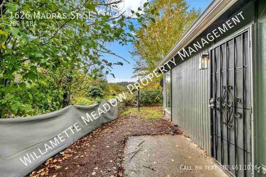 1626 Madras St Se - Photo 7 of 33