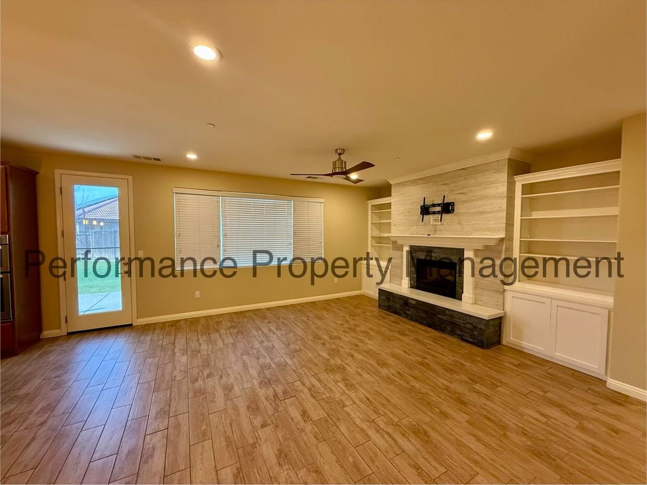 14854 Citrus Tree Ct - Photo 4 of 25