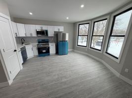 featured image of 194 N Lake Ave