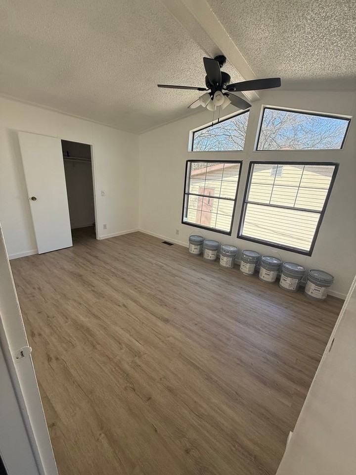 4710 Llano St - Photo 3 of 11