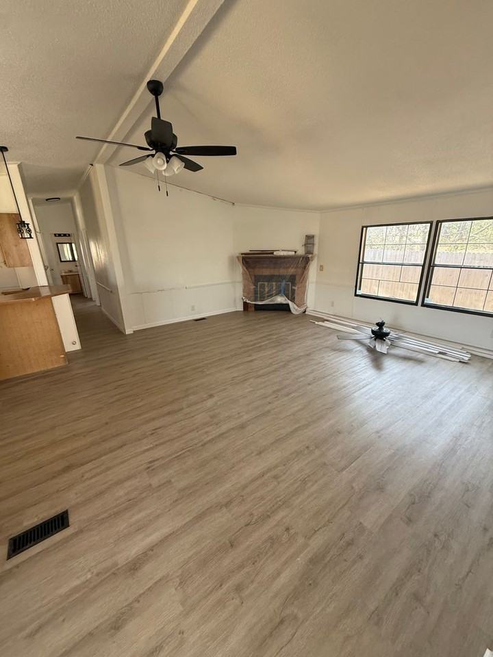 4710 Llano St - Photo 4 of 11