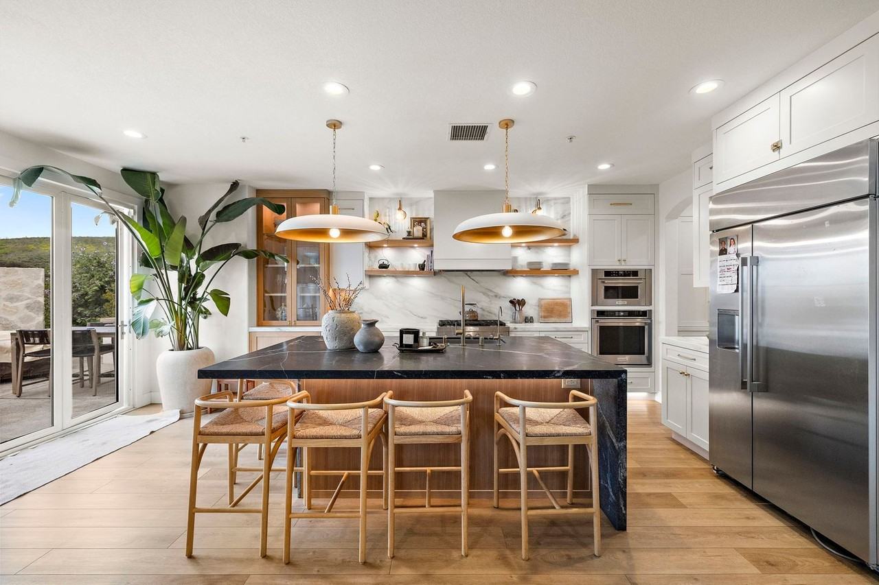 1512 Camino Reservado - Photo 7 of 39