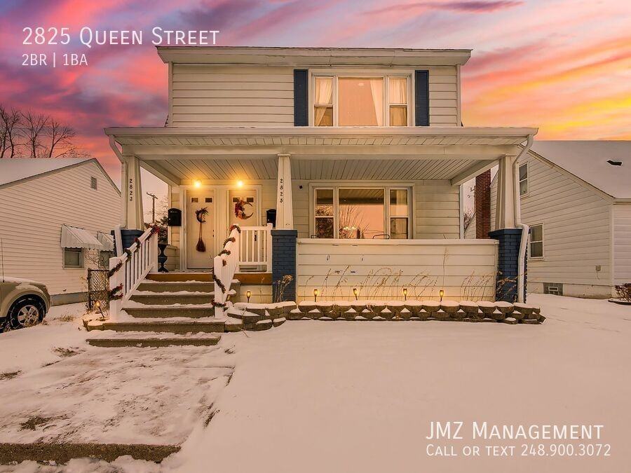 2825 Queen St