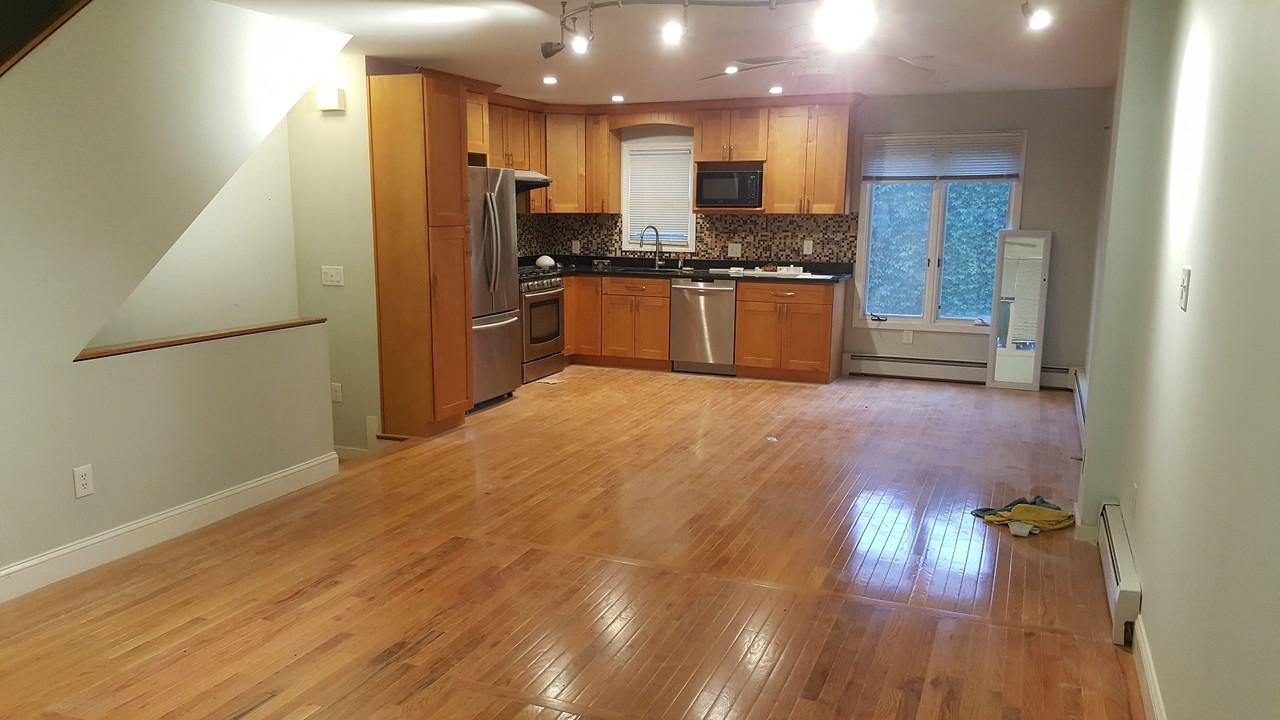 214 Charles St #TH - Photo 4 of 15