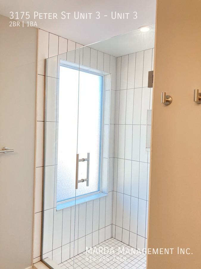 3175 Peter St Unit 3 #3 - Photo 7 of 18