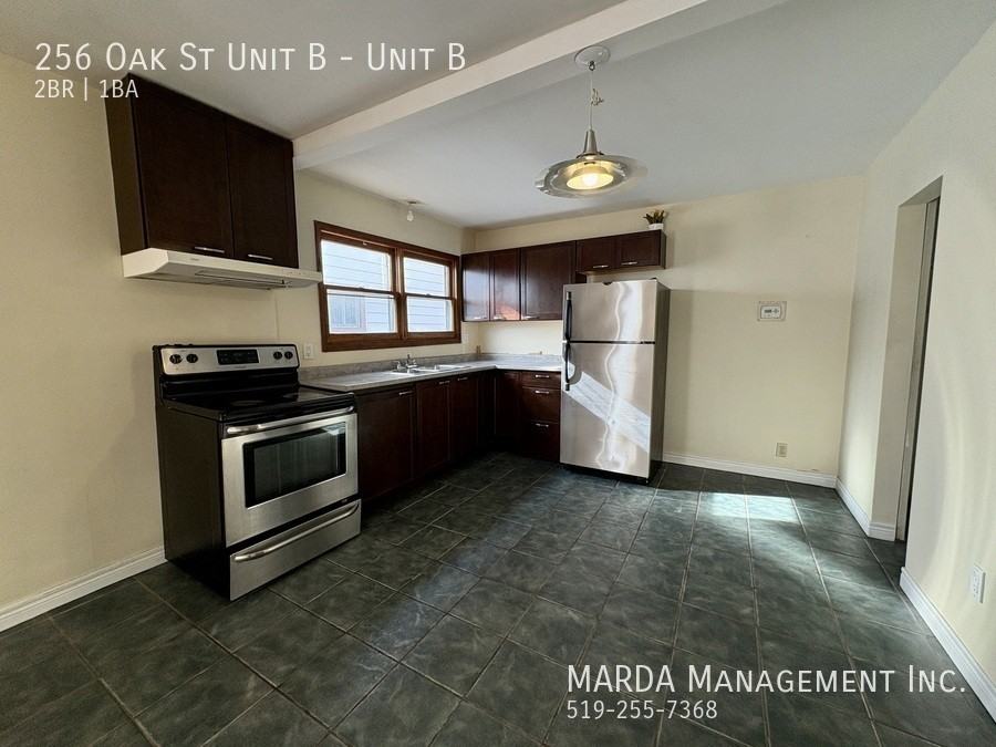 256 Oak St Unit B #B - Photo 5 of 23
