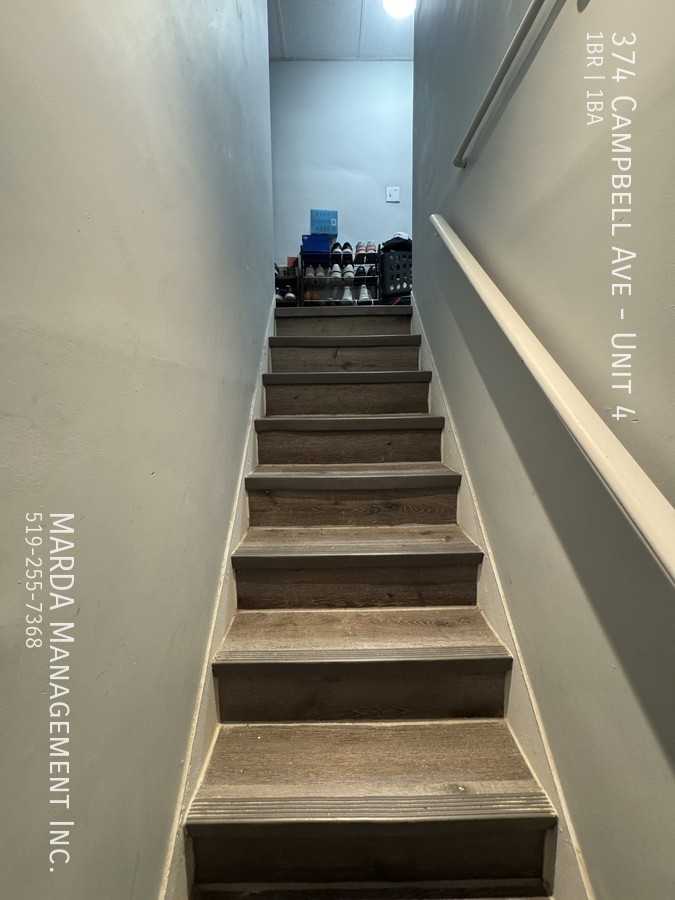 374 Campbell Ave #4 - Photo 3 of 18