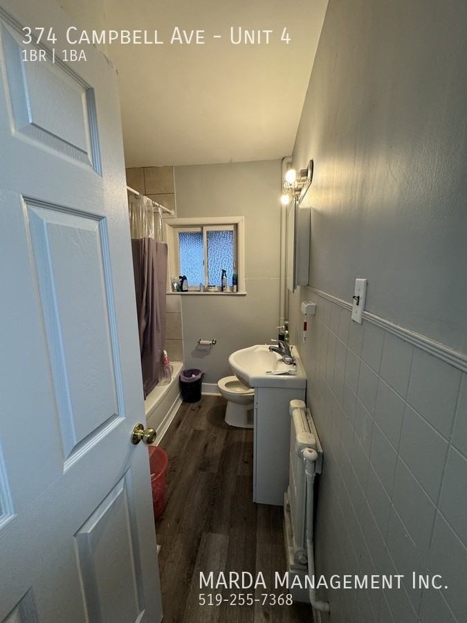 374 Campbell Ave #4 - Photo 5 of 18