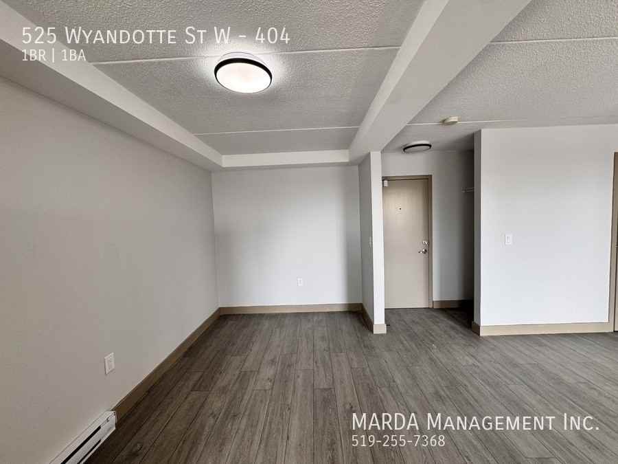 525 Wyandotte St W #404 - Photo 7 of 22