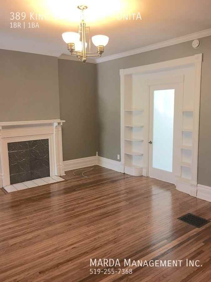 389 King St W Unit A - Photo 3 of 7