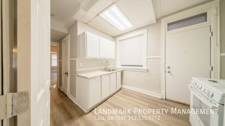 2132 W Haddon Ave #1 - Photo 3 of 27