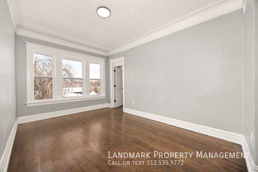 1843 W 54th St #1845-3W - Photo 5 of 18