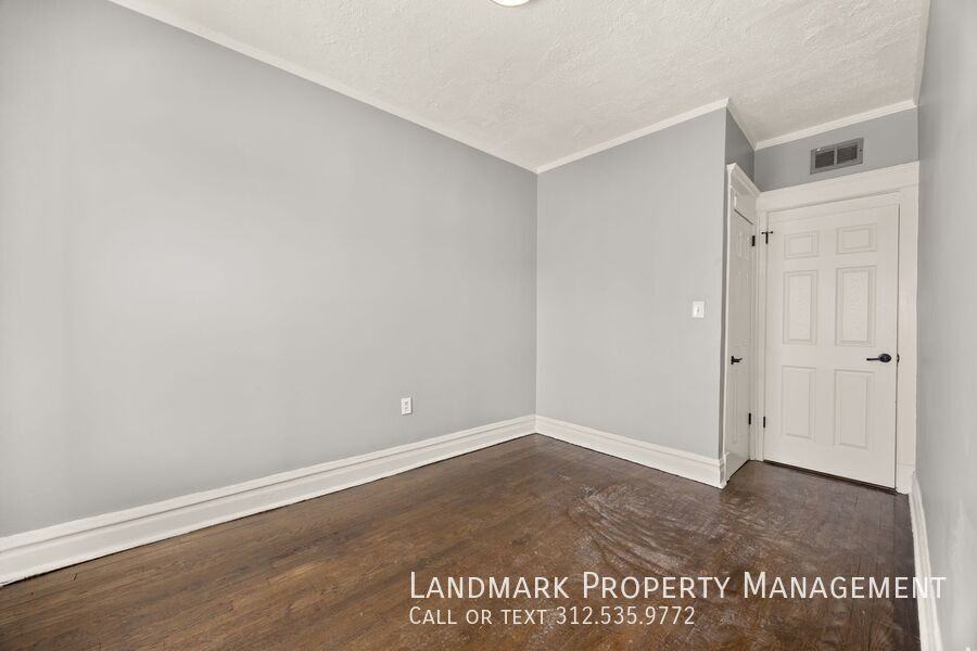 1843 W 54th St #1845-3W - Photo 6 of 18