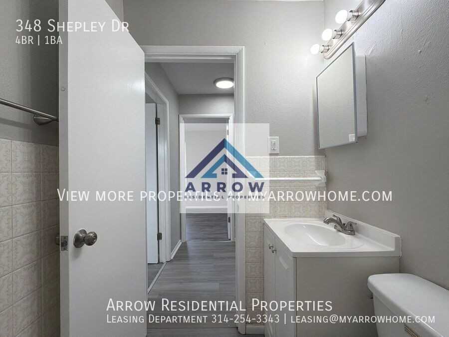 348 Shepley Dr - Photo 2 of 20