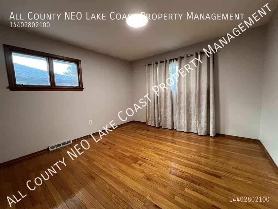 9953 Shady Ln - Photo 5 of 13