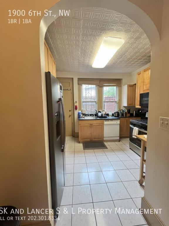 1900 6th St Nw #Nw - Photo 4 of 16