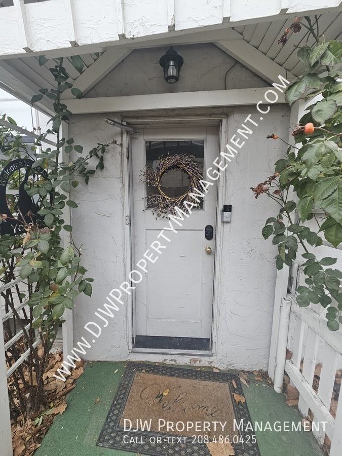 2119 Cleveland Blvd - Photo 2 of 10