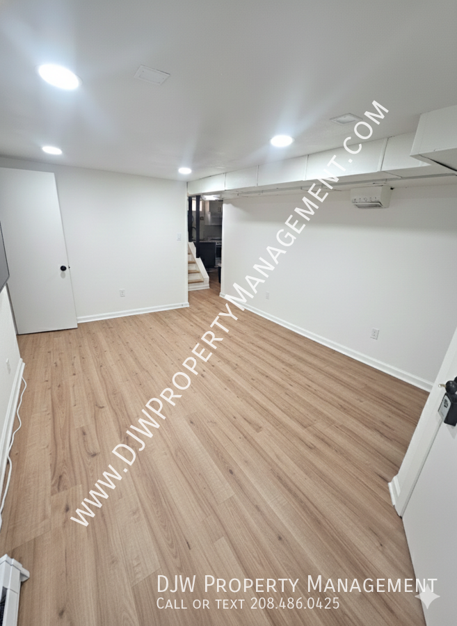 2119 Cleveland Blvd - Photo 3 of 10