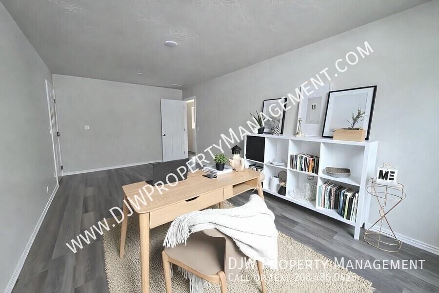 13305 W Foxfire Ct - Photo 5 of 12