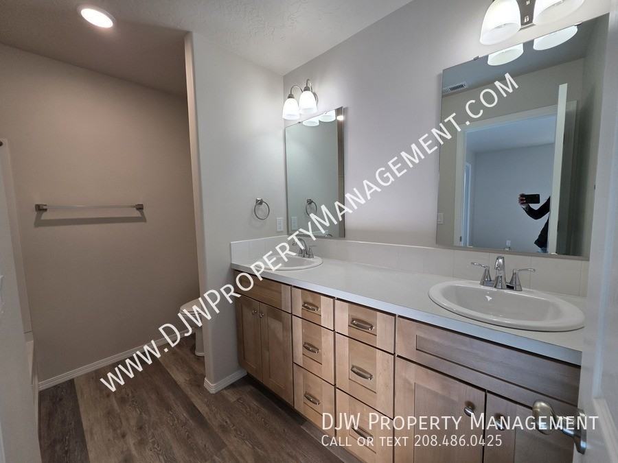 13305 W Foxfire Ct - Photo 7 of 12