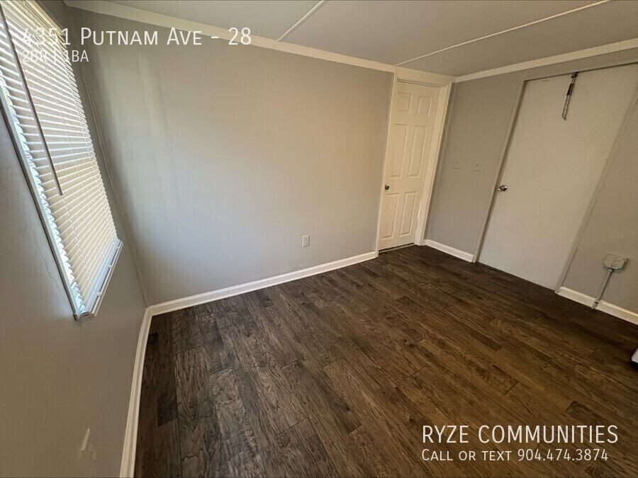 4351 Putnam Ave #28 - Photo 4 of 7