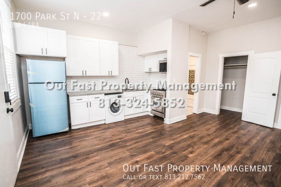 1700 Park St N #22 - Photo 3 of 20