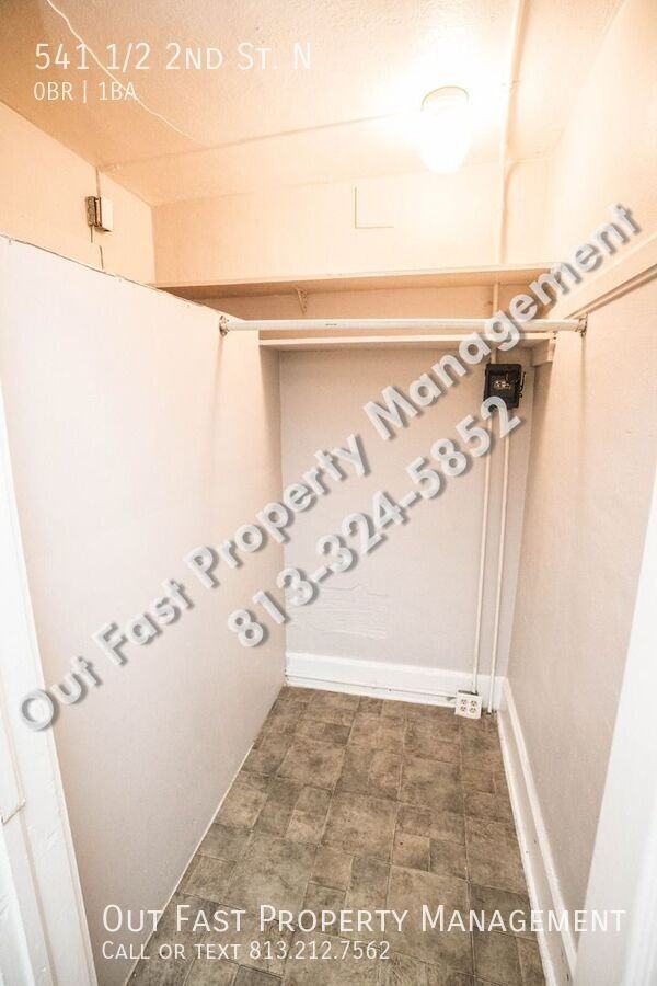 541 1/2 2nd St N - Photo 3 of 20