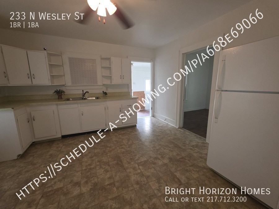 233 N Wesley St - Photo 5 of 13