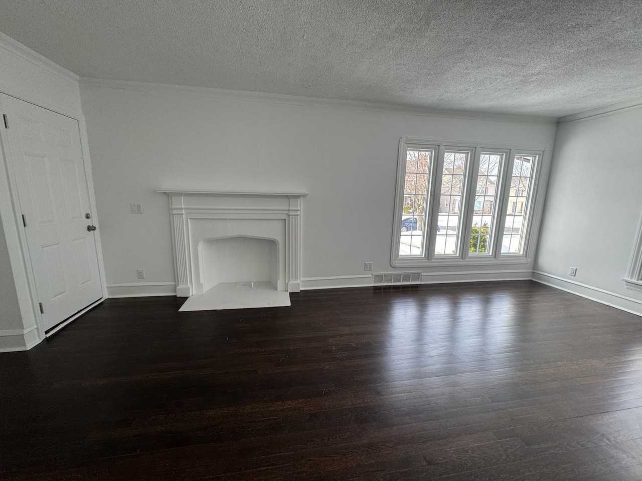 3627 Lindholm Rd Lowr - Photo 6 of 23