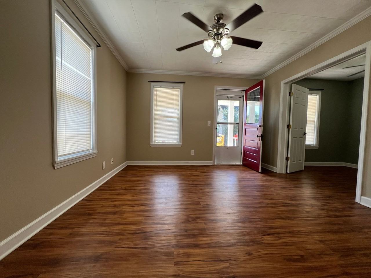 1726 Starkweather Ave - Photo 2 of 19