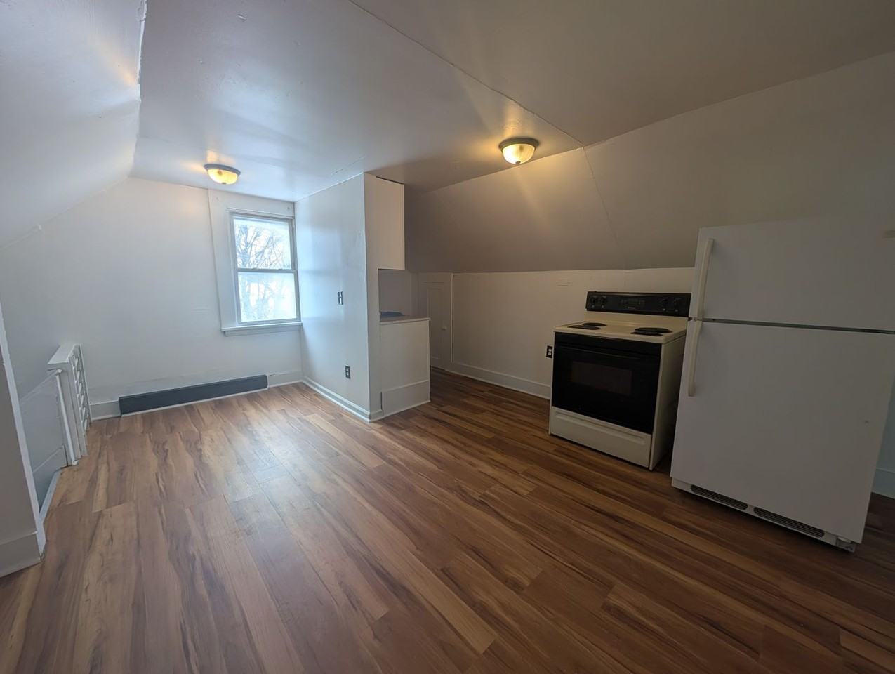 10711 Joan Ave - Photo 4 of 15