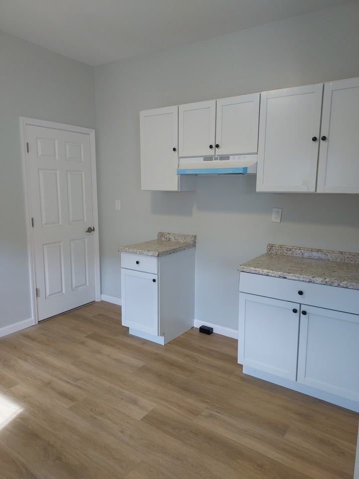 3018 E 6th Ave - Photo 4 of 10