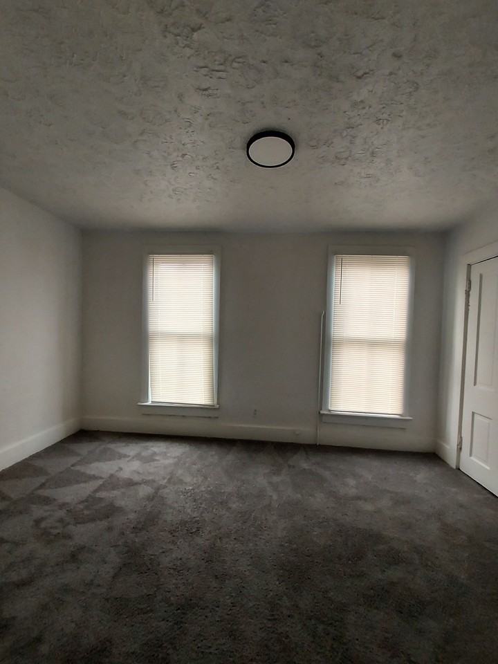 240 W Main St - Photo 6 of 8