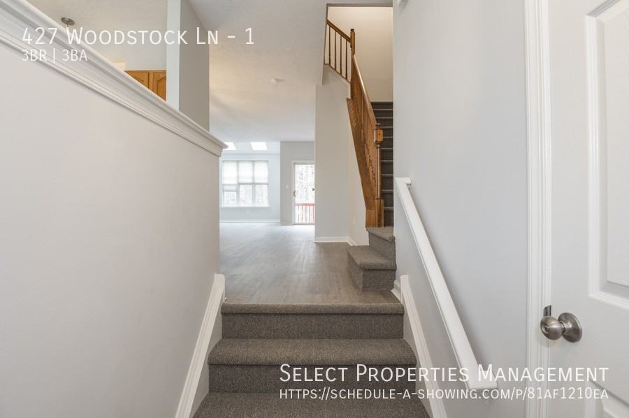 427 Woodstock Ln #1 - Photo 3 of 21