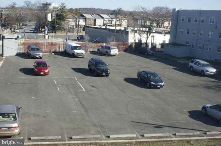 3868 9th St Se #301 - Photo 4 of 41