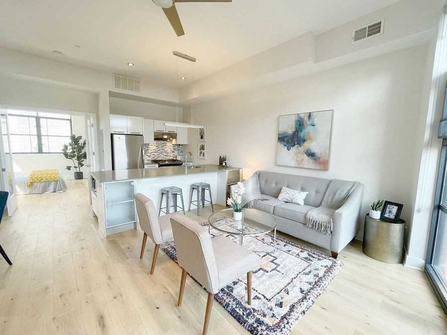 2426 Ontario Rd Nw #305 - Photo 5 of 25