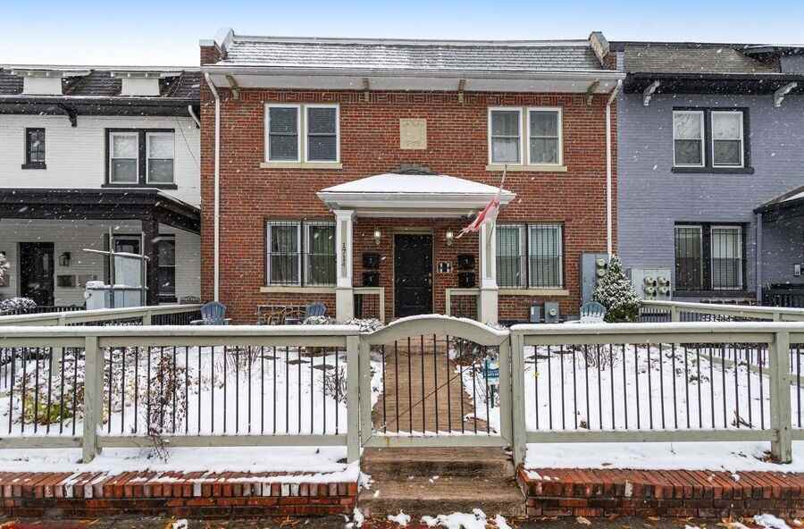 1714 W Virginia Ave Ne #3 - Photo 4 of 28