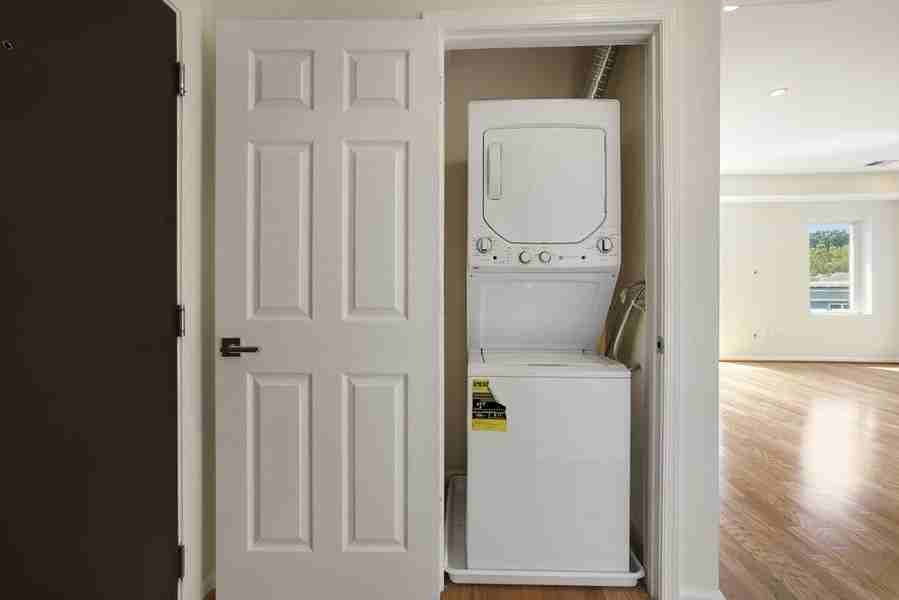 329 Rhode Island Ave Ne #404 - Photo 3 of 29