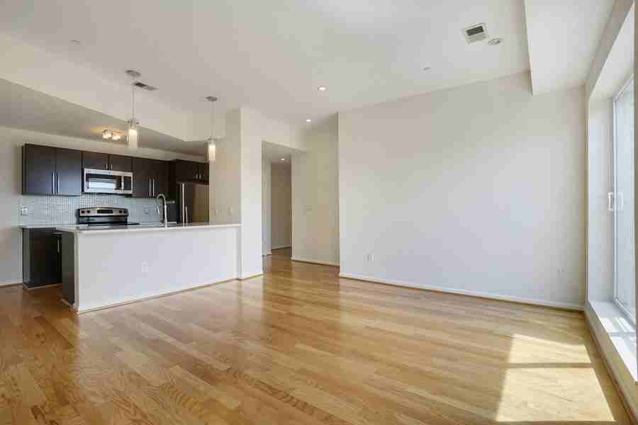 329 Rhode Island Ave Ne #404 - Photo 6 of 29