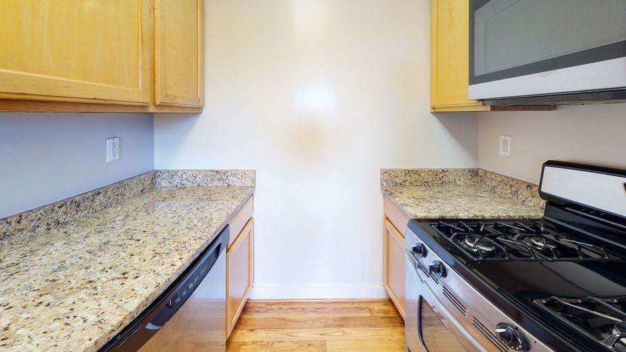 2615 4th St Ne #103 - Photo 5 of 31