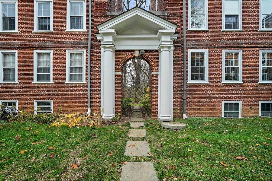 3810 39th St Nw #D124 - Photo 2 of 38