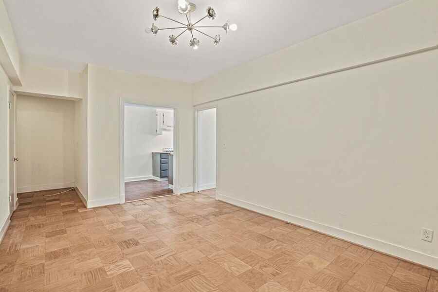 2655 41st St Nw #B4 - Photo 7 of 20