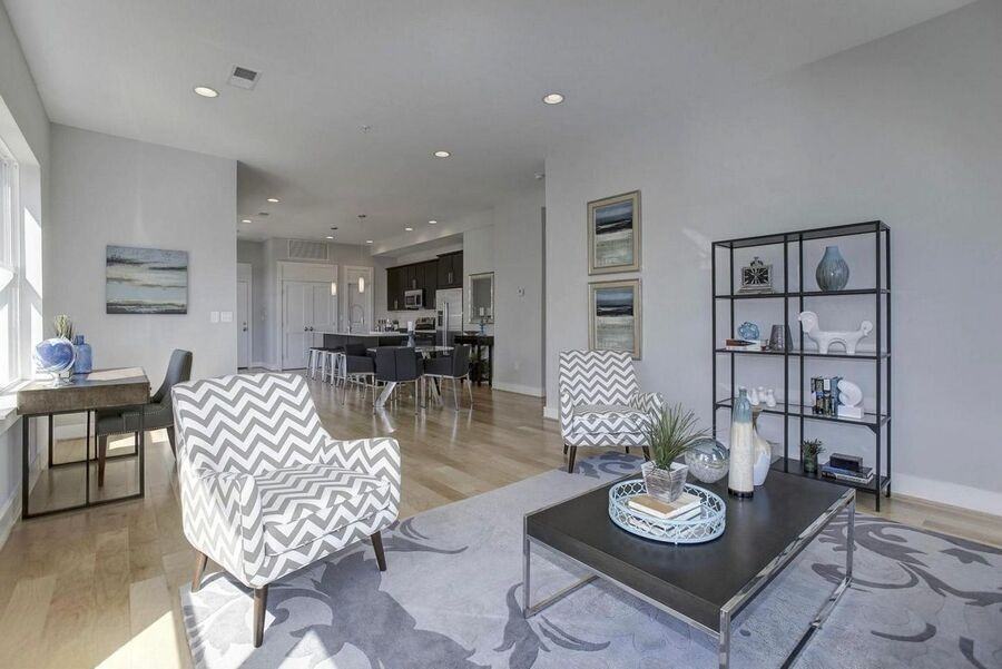 3579 13th St Nw #4 - Photo 5 of 36