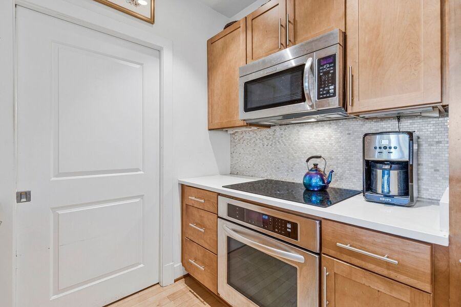 5201B Wisconsin Ave Nw #410 - Photo 5 of 27