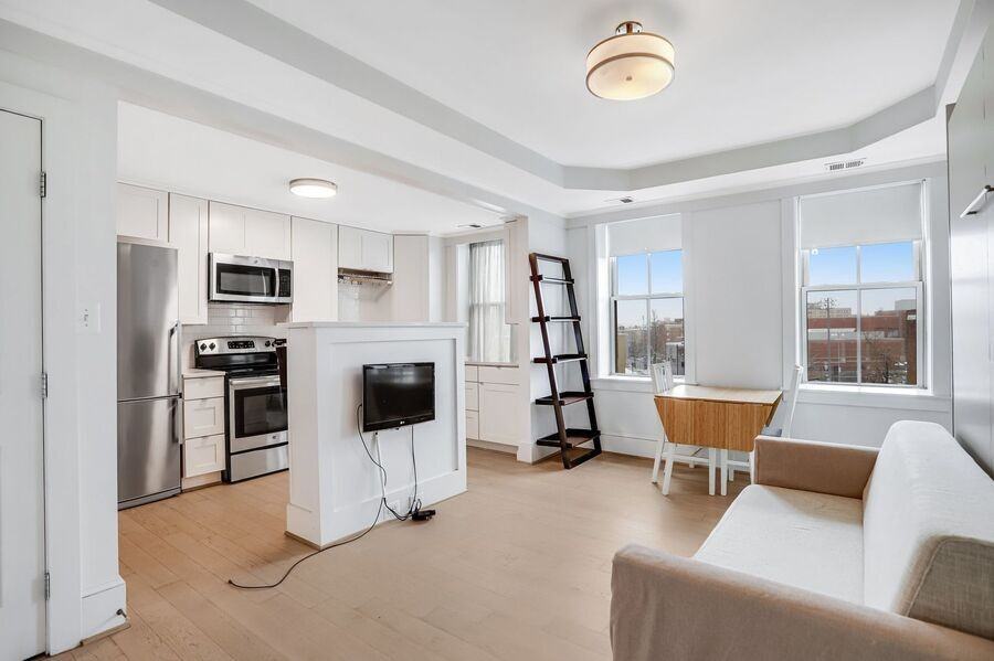 1451 Park Rd Nw #520 - Photo 5 of 30