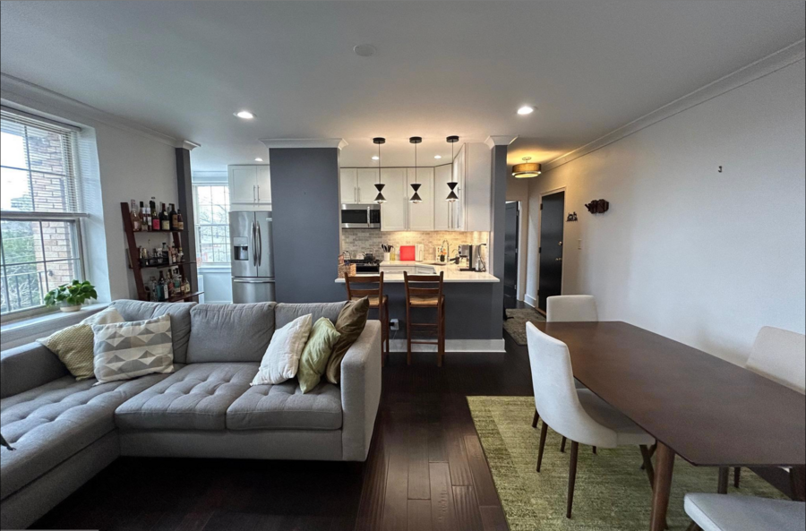 939 Longfellow St Nw #203