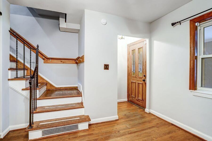 3351 Clay St Ne - Photo 3 of 39