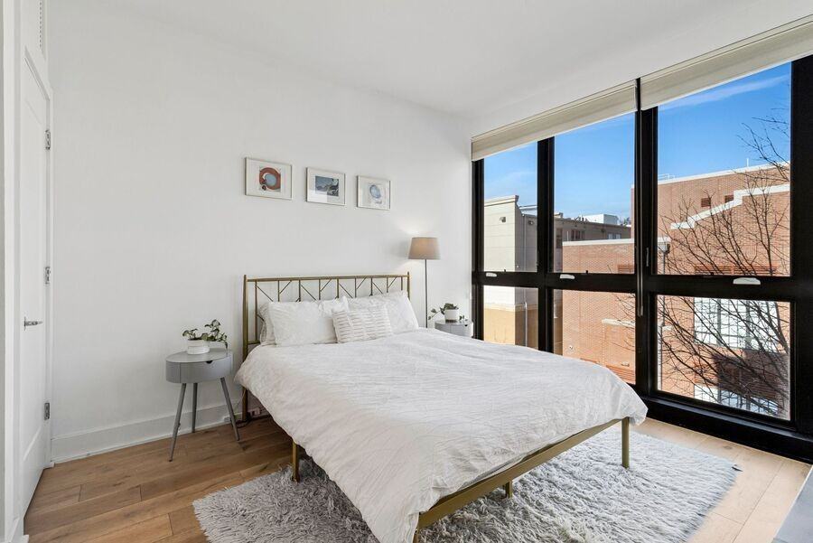 1012 Harvard St Nw #7 - Photo 7 of 27