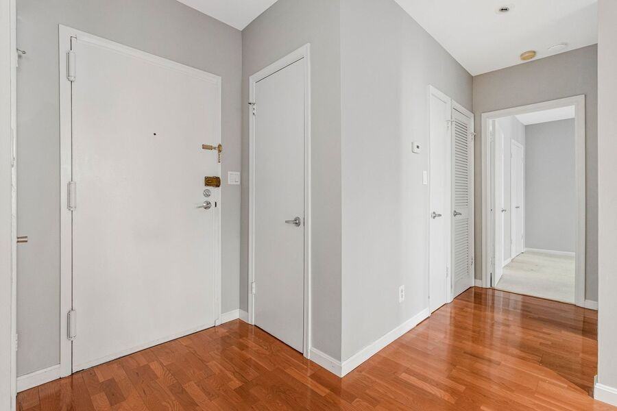 2001 16th St Nw #302 - Photo 4 of 27