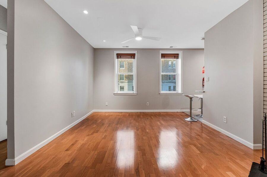 2001 16th St Nw #302 - Photo 6 of 27